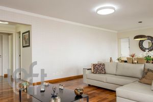 Image 29 - 334580