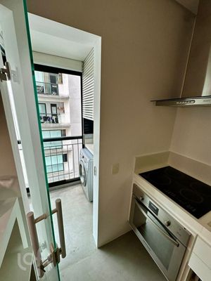 Image 19 - 334751