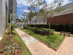 Image 12 - 334752