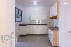 Image 22 - 334770