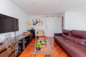 Image 19 - 335121