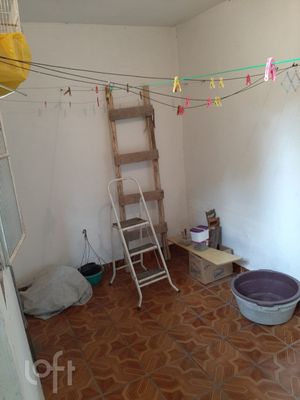 Image 19 - 335356