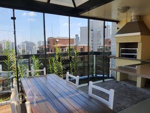 Image 20 - 335403