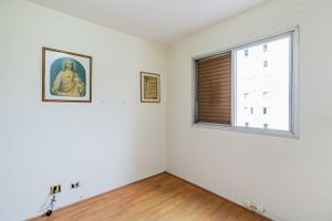 Image 6 - 335569