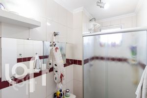 Image 37 - 335597