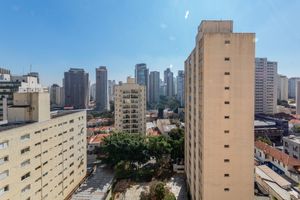 Image 8 - 335640