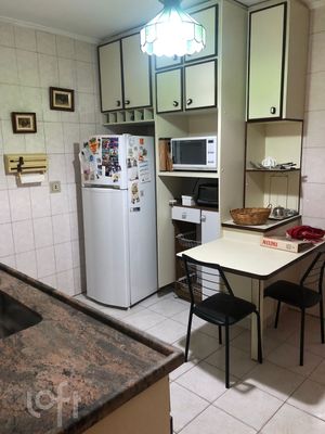 Image 5 - 335748