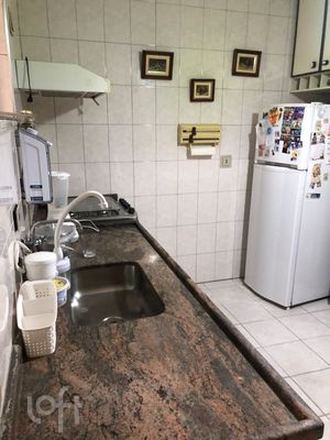 Image 7 - 335748