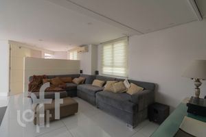 Image 41 - 335793