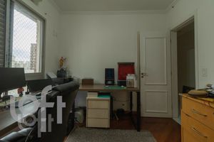 Image 18 - 335793