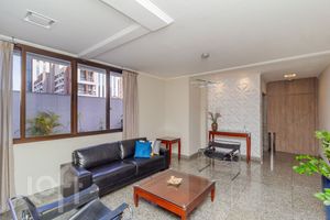 Image 51 - 335982