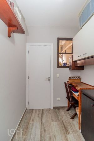 Image 34 - 335982