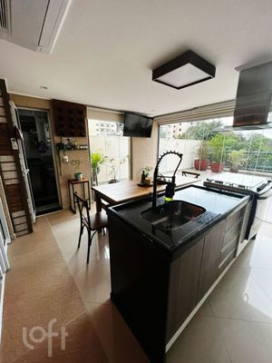 Image 19 - 336070