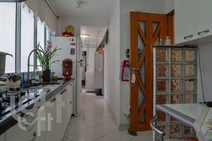 Image 22 - 336235