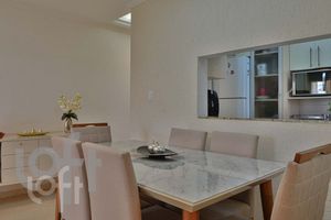 Image 15 - 336690