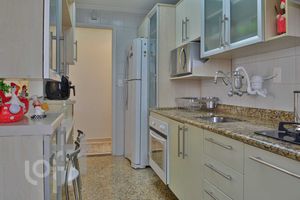 Image 18 - 336690