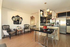 Image 11 - 336837