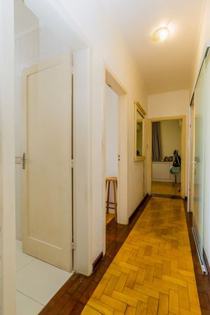 Image 17 - 337403