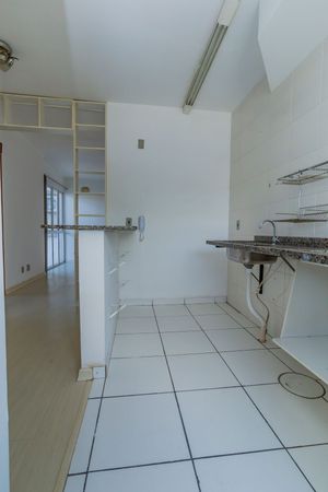 Image 20 - 337612