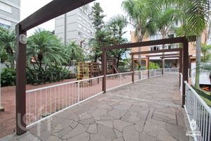 Image 47 - 337639