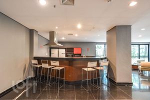 Image 38 - 337692