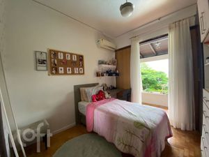 Image 19 - 337805