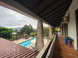 Image 20 - 337805