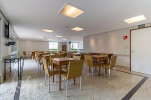 Image 29 - 337937