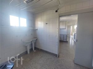 Image 9 - 338002