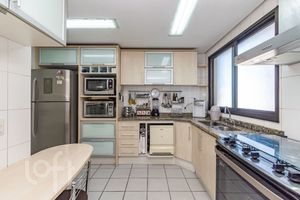 Image 30 - 338016