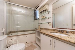 Image 37 - 338016