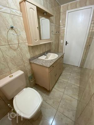 Image 15 - 338200