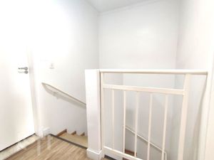 Image 19 - 338408