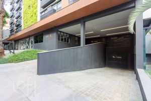 Image 42 - 338668
