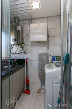 Image 10 - 338842