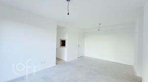 Image 6 - 338857