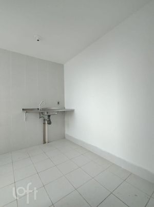 Image 19 - 338889
