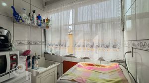 Image 6 - 338893