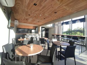 Image 12 - 338945