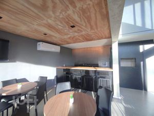Image 6 - 338945