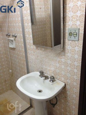 Image 9 - 339354