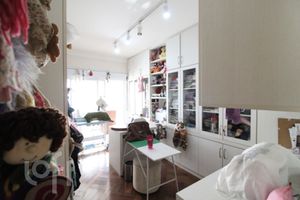 Image 13 - 339653
