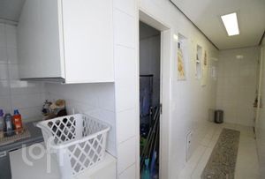 Image 42 - 339653