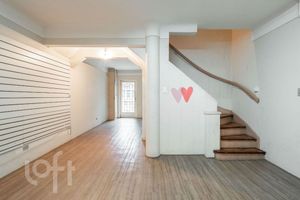 Image 7 - 339780