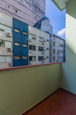 Image 11 - 339995