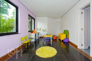 Image 19 - 340011