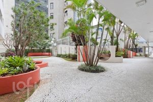 Image 20 - 340192