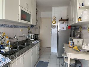 Image 13 - 340686