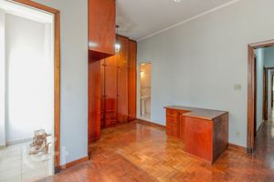 Image 11 - 340742