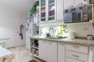 Image 20 - 340743